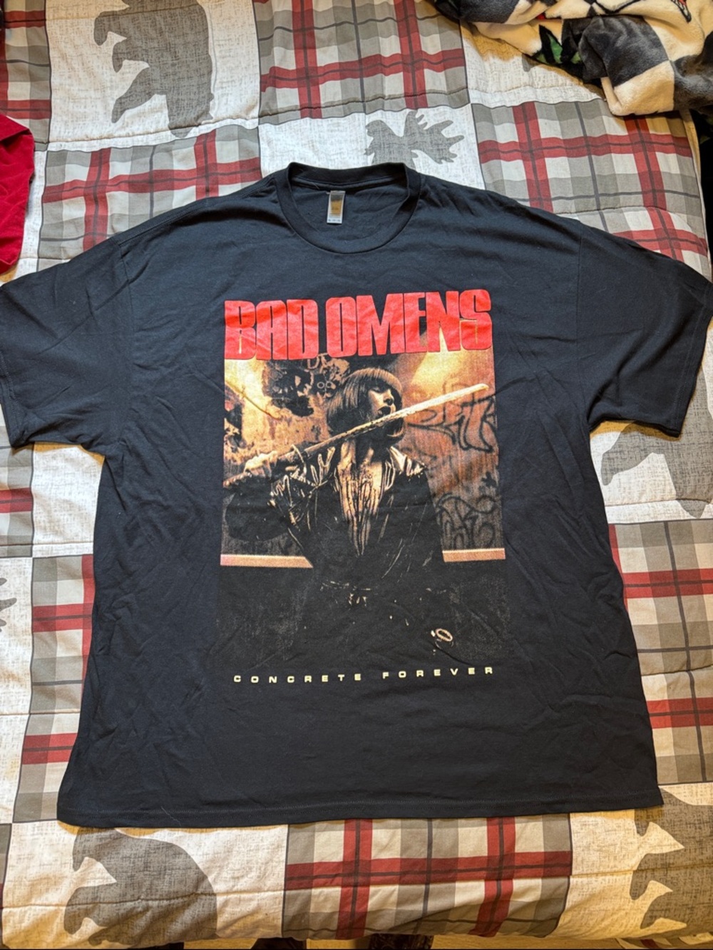BAD OMENS TOUR SHIRT